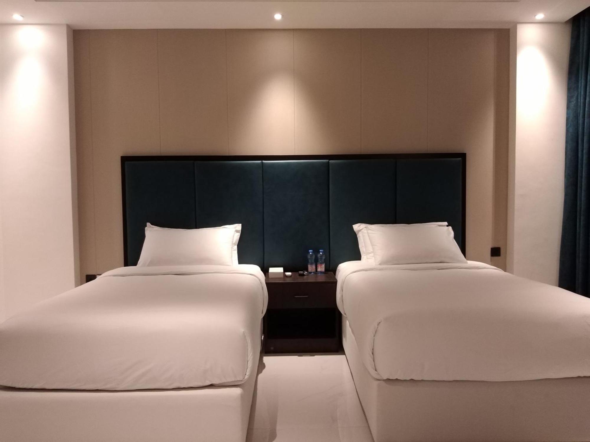 Nebula Hotel Duqm Extérieur photo