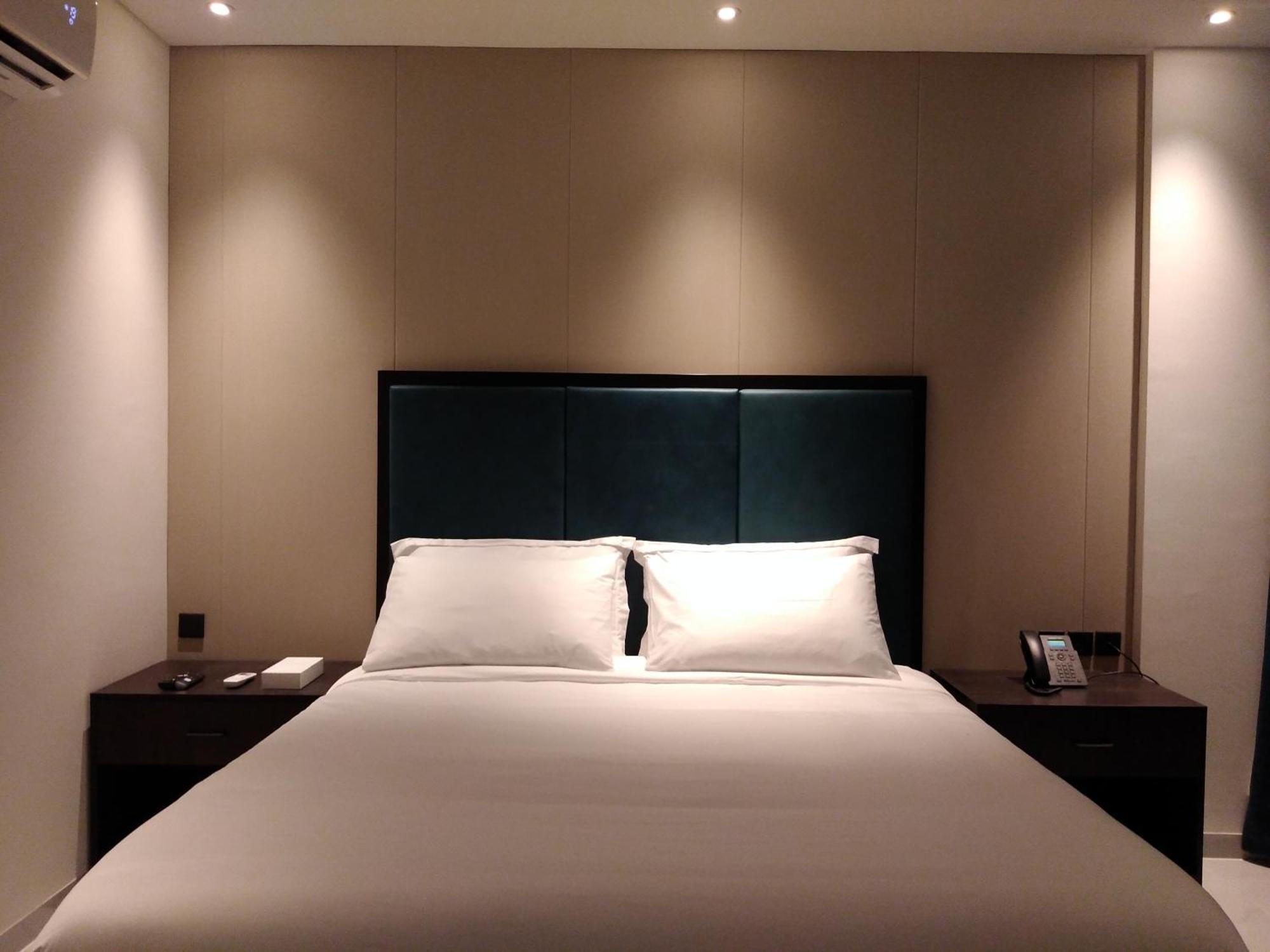 Nebula Hotel Duqm Extérieur photo