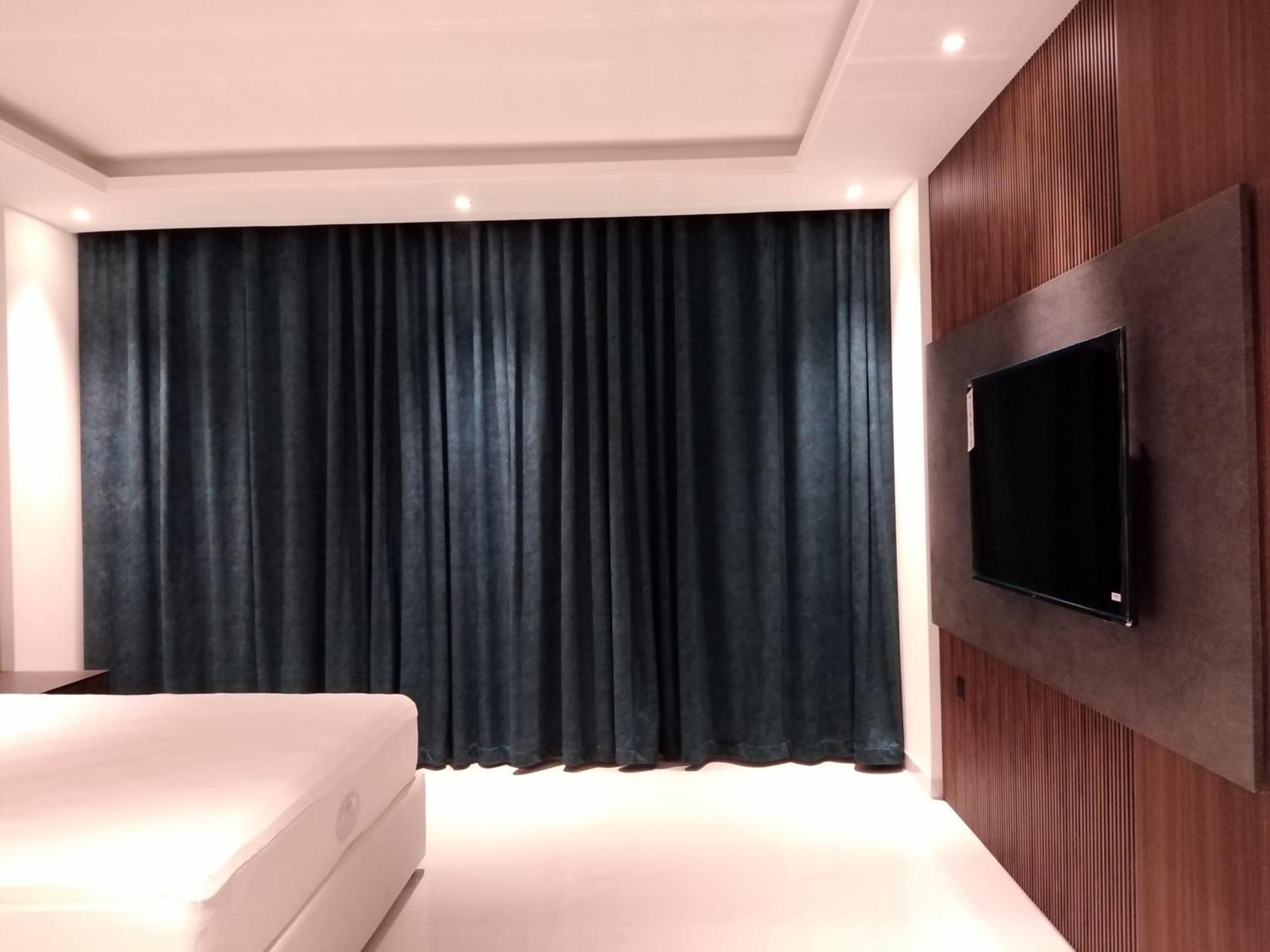 Nebula Hotel Duqm Extérieur photo